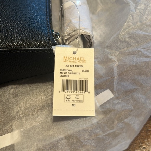 Michael Kors black small messenger/crossbody bag NWTs - Picture 4 of 10